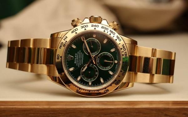 Rolex представляет новую модель часов Cosmograph Daytona